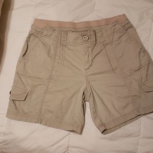 Style & Co Shorts 6 Petite